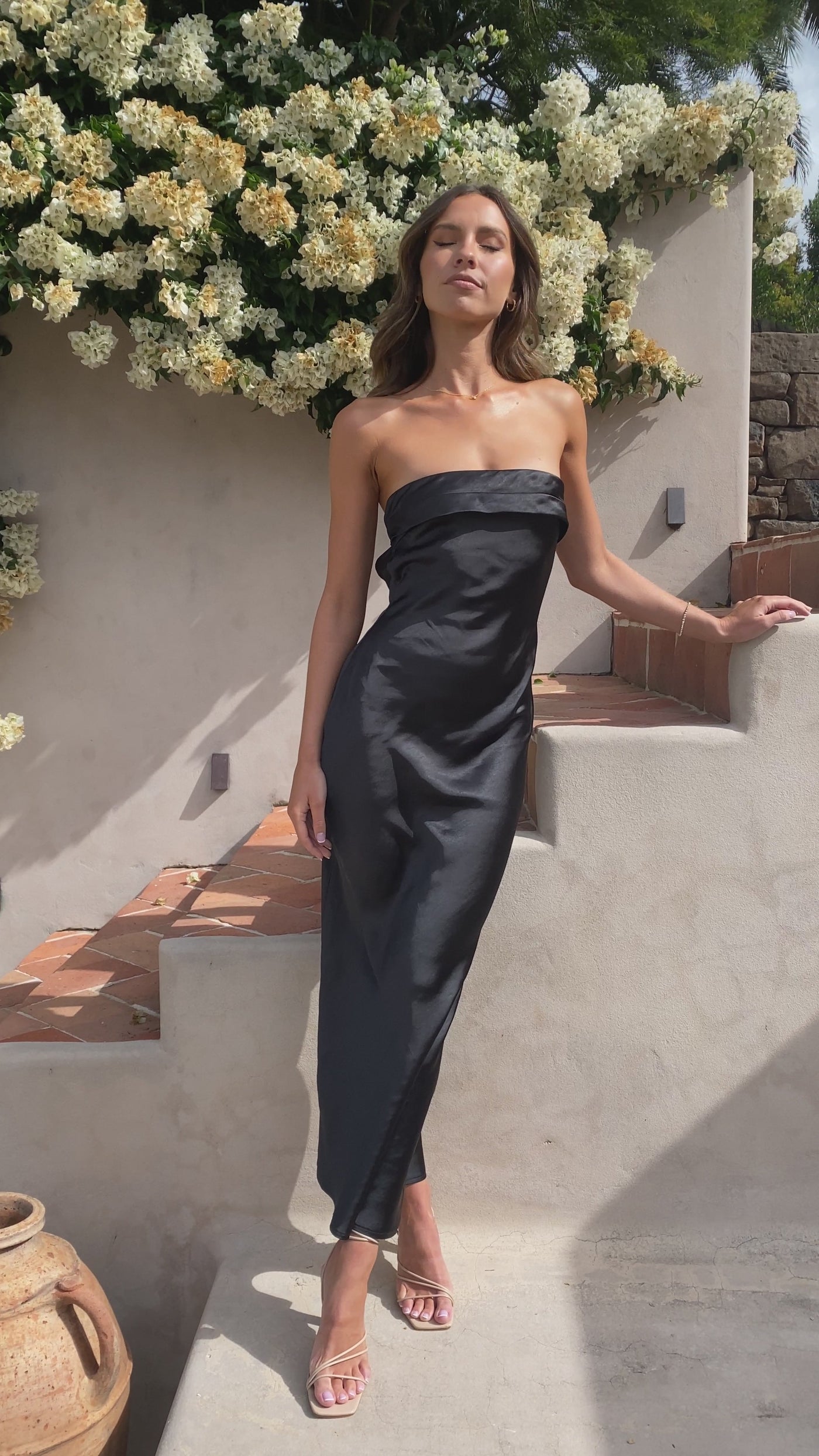 Thesa - Sleeveless Satin Dress