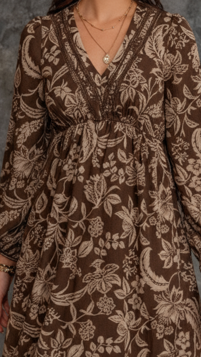 Alicia | Bohemian Dress with V-Neck and Floral Lace Print