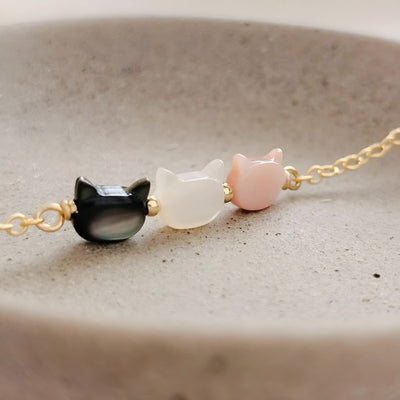 Miaura™ | Cat-Shaped Gemstone Necklace