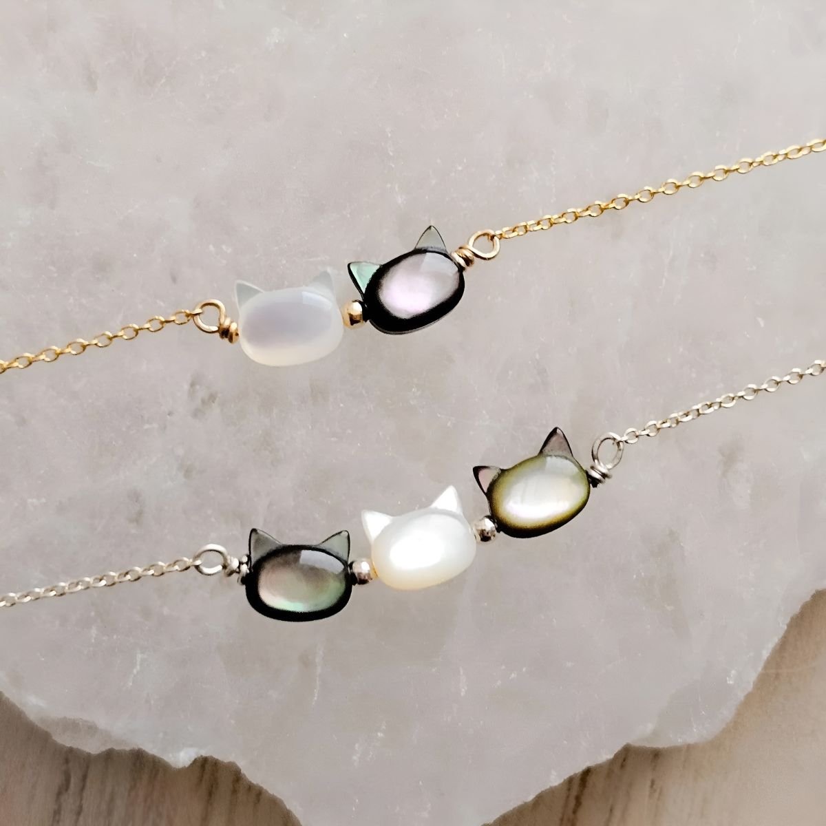 Miaura™ | Cat-Shaped Gemstone Necklace