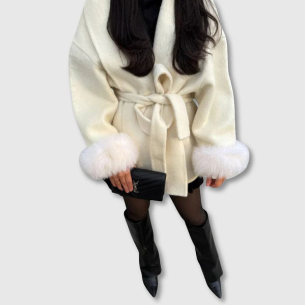 Woolcat – Elegant coat with faux fur details