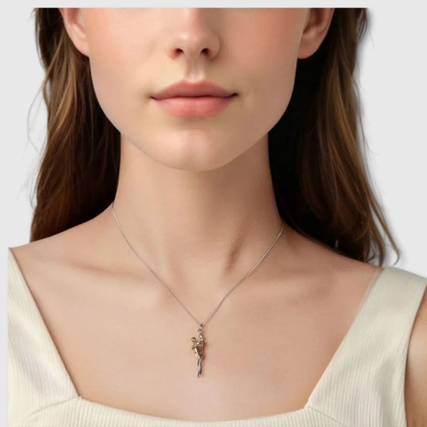 ETERNAL EMBRACE NECKLACE