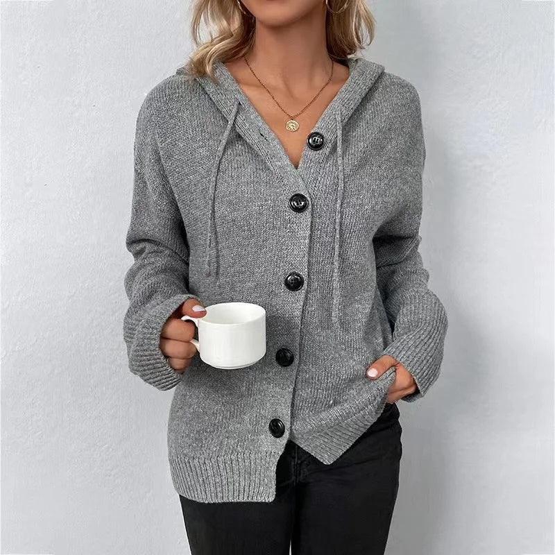 Minerva | Soft knitted cardigan with hood”