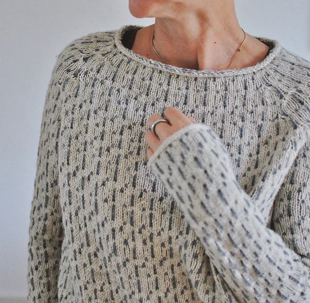 Vittoria – Elegant gray sweater with boat neckline